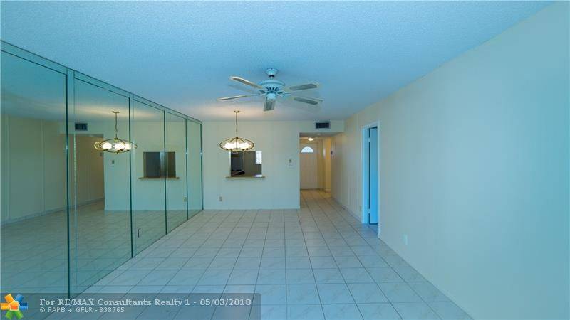 Tamarac, FL 33321,8330 Sands Point Blvd  #306