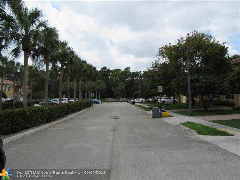 Green Acres, FL 33463,5854 Erik Way  #5854