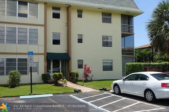 Tamarac, FL 33319,4990 E SABAL PALM BL  #214