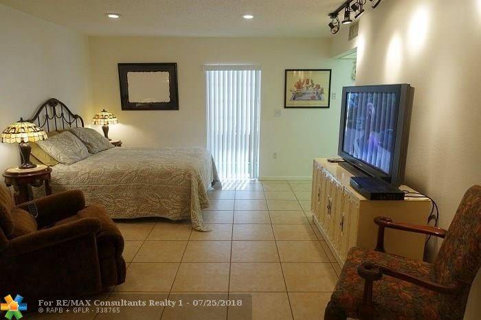 Tamarac, FL 33319,4990 E SABAL PALM BL  #214