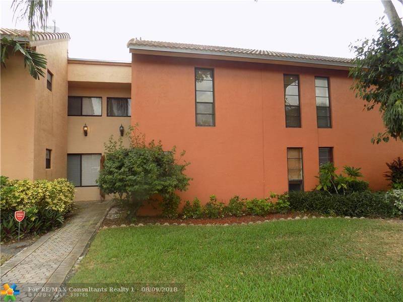 Plantation, FL 33324,956 Mockingbird Ln  #502