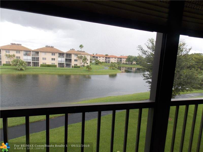 Lauderhill, FL 33351,7980 NW 50th St  #306