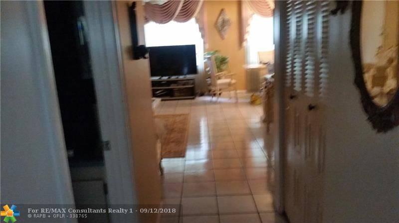 Pembroke Pines, FL 33027,200 SW 132nd Way  #L-201