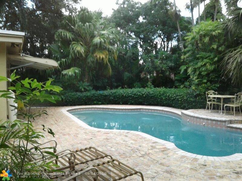 Plantation, FL 33317,625 Ixora Ln