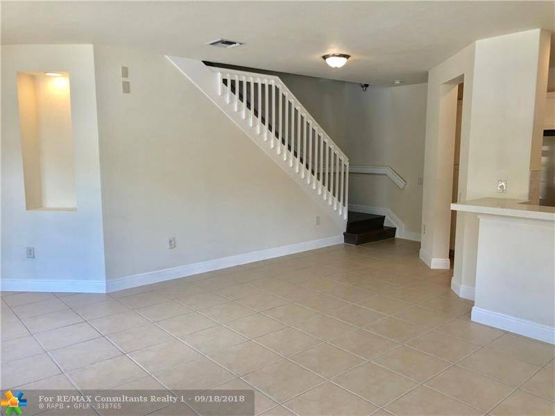 Coconut Creek, FL 33073,4780 Grand Cypress Circle N  #0