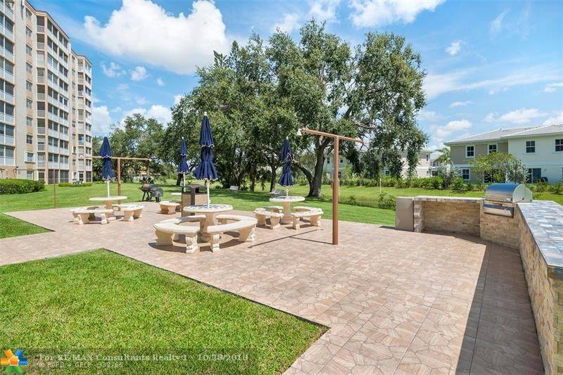 Coral Springs, FL 33065,9101 W Sample Rd  #206