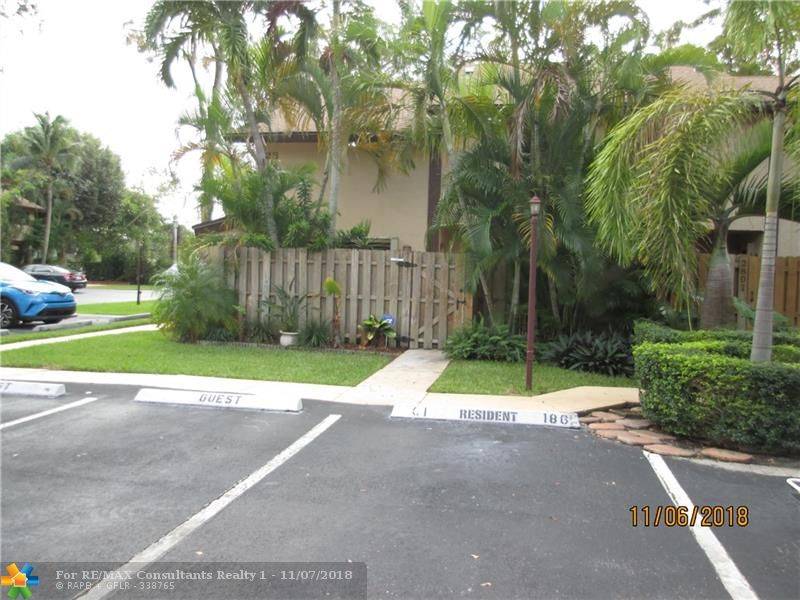 Oakland Park, FL 33309,3032 S Oakland Forest Dr  #2804