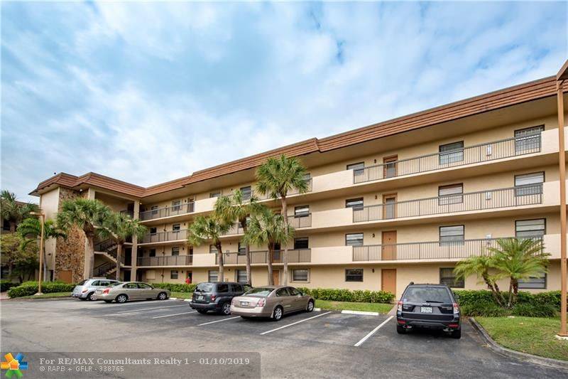 Tamarac, FL 33319,4975 E Sabal Palm Blvd  #308