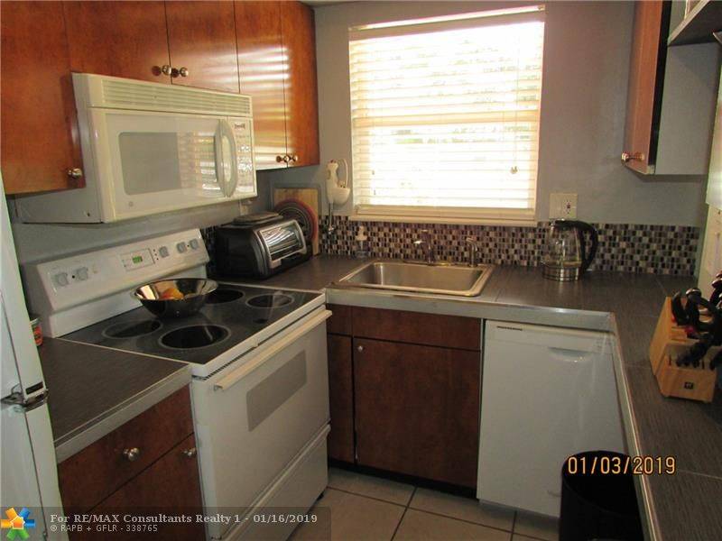 Fort Lauderdale, FL 33305,2131 N Ocean Blvd  #11