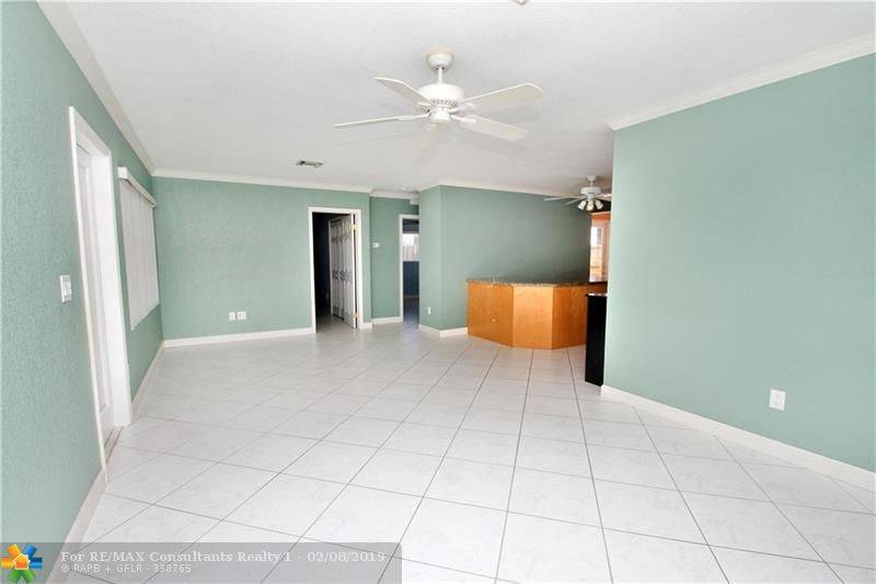 Oakland Park, FL 33334,440 NE 45th Ct