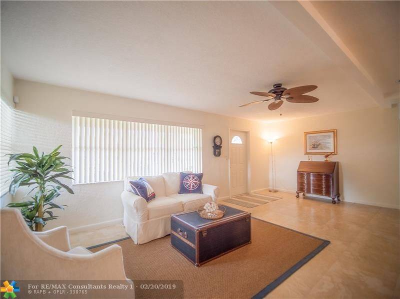 Pompano Beach, FL 33062,2324 NE 9th St