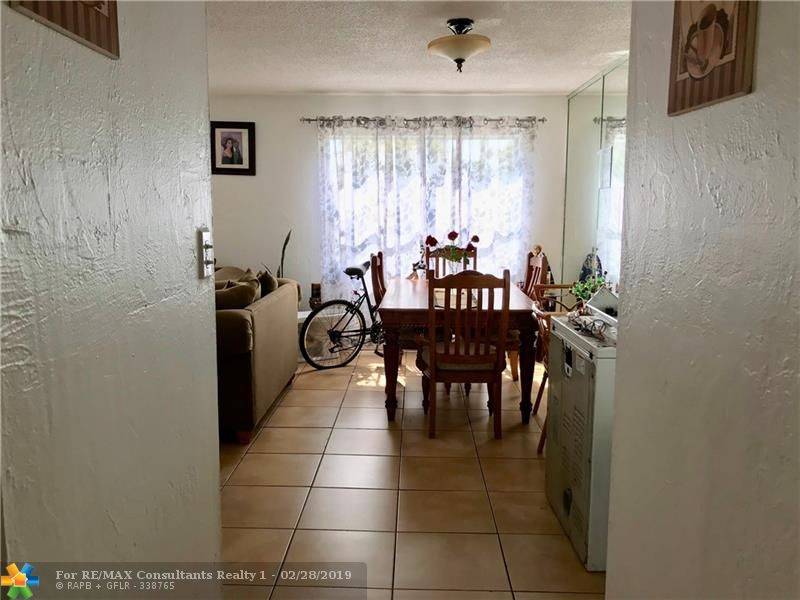 Hialeah, FL 33012,1350 W 53rd St  #22