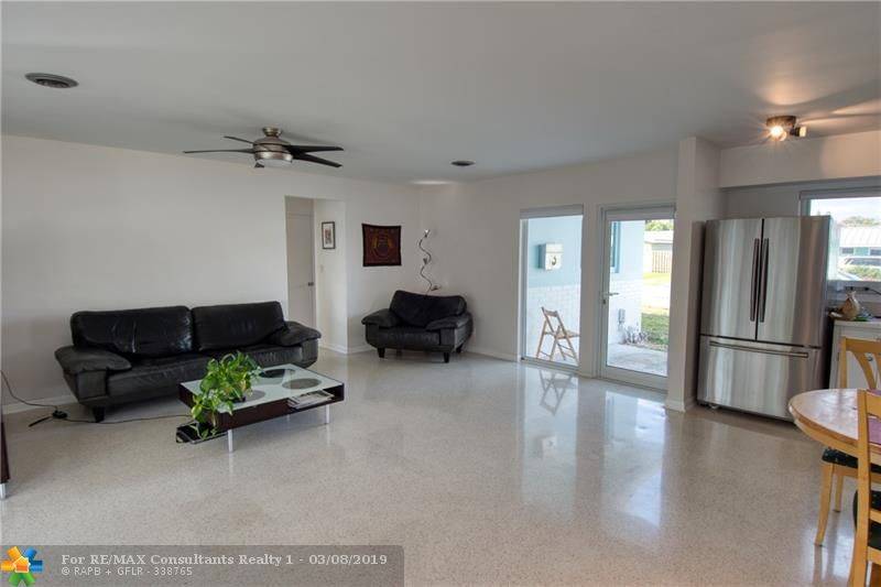 Pompano Beach, FL 33062,604 NE 25th Ave