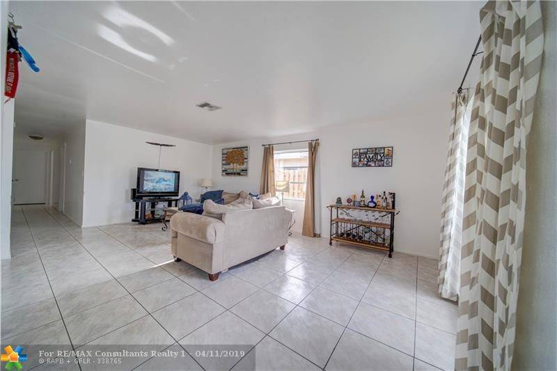 Fort Lauderdale, FL 33315,824 SW 12th Ct