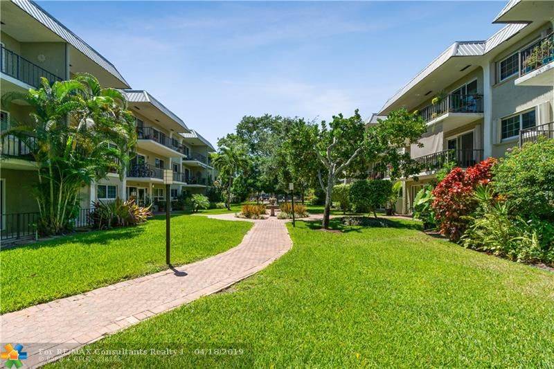 Wilton Manors, FL 33334,3004 NE 5th Ter  #317-C