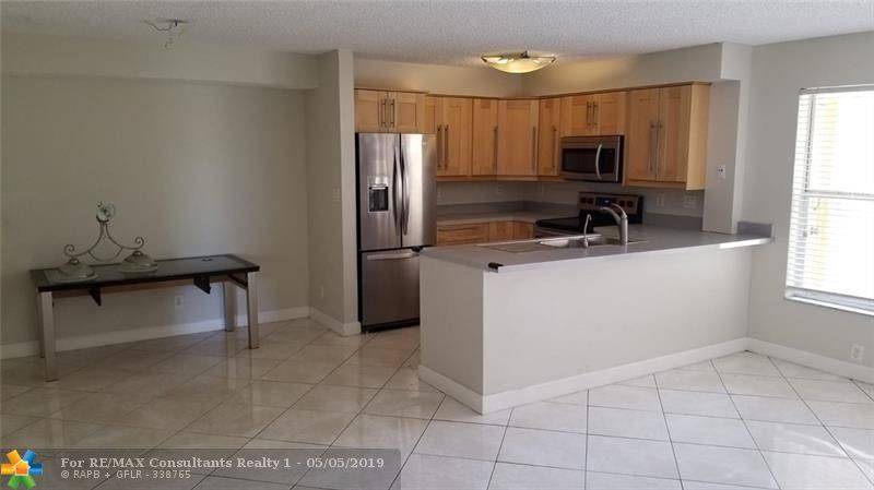 Tamarac, FL 33321,7650 Westwood Dr  #501