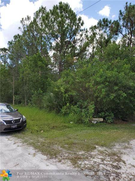 Loxahatchee, FL 33470,17812 68th St