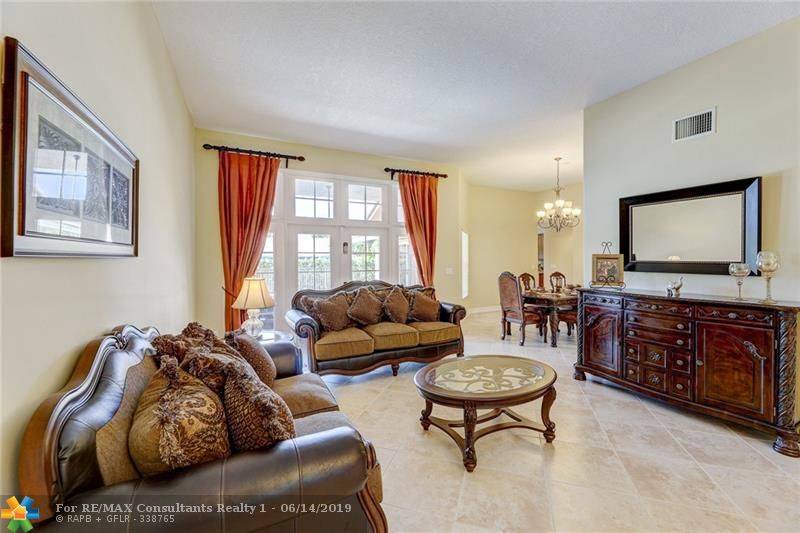 Plantation, FL 33322,9330 NW 10 CT