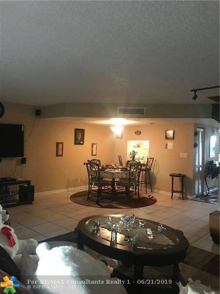 Lauderhill, FL 33319,6548 Racquet Club Dr  #89