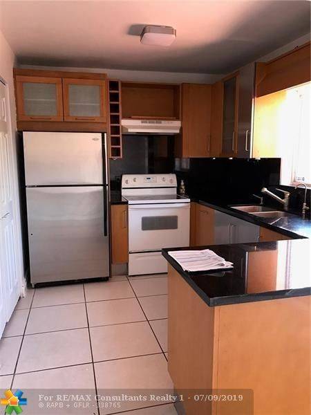 Hialeah, FL 33016,2448 W 54 PL  #24