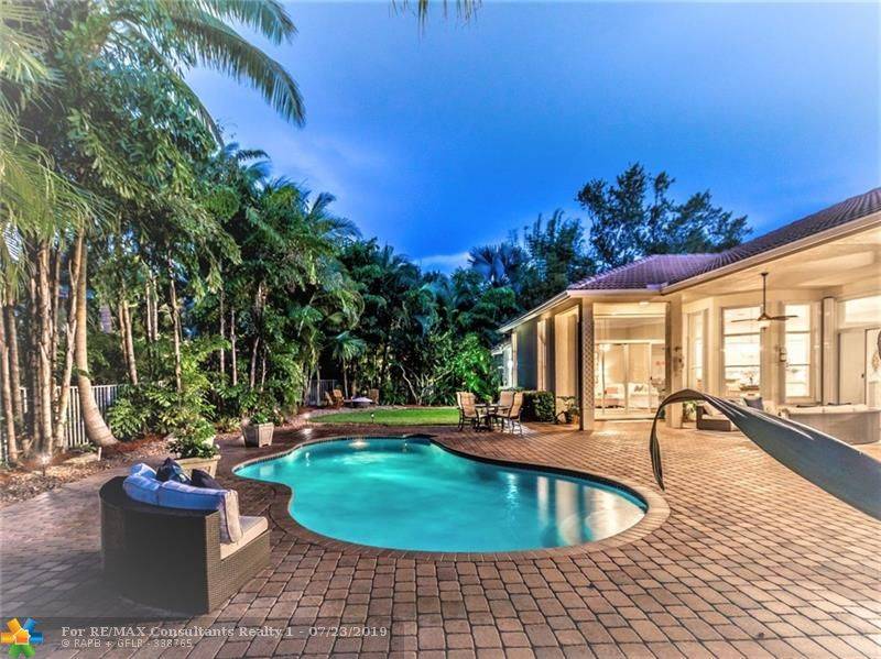 Weston, FL 33327,1538 Victoria Isle Way