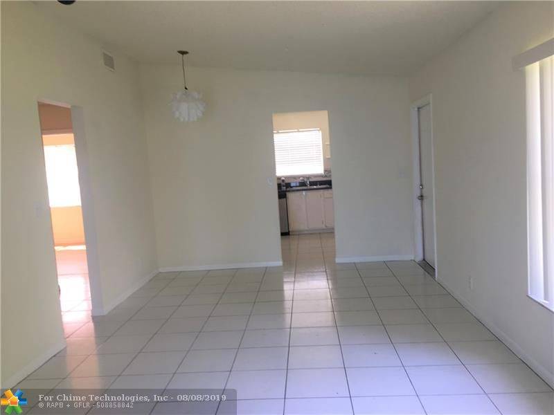 Pompano Beach, FL 33064,3370 Beau Rivage Dr  #A1