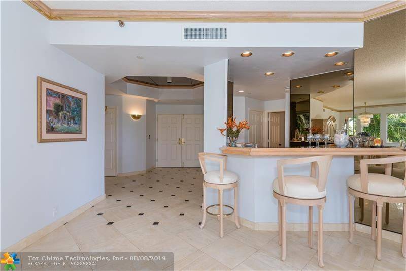 Aventura, FL 33160,3900 Island Boulevard  #B306