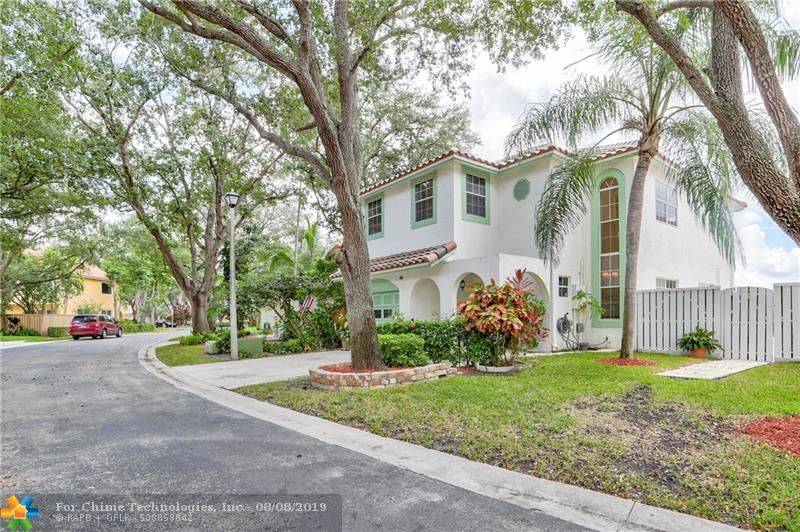 Plantation, FL 33324,9872 NW 5th Ct