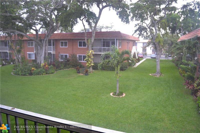 Wilton Manors, FL 33305,1920 NE 1st Ter  #220H