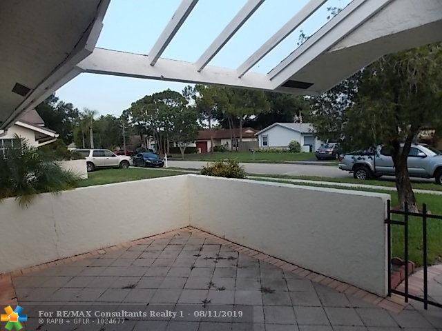 Lauderhill, FL 33351,8561 NW 47th Ct