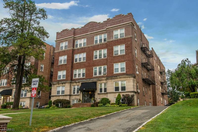 Montclair Twp., NJ 07042,16 FOREST ST C6401 #401