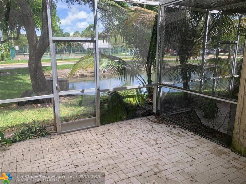 Plantation, FL 33324,561 N Pine Island Rd  #32