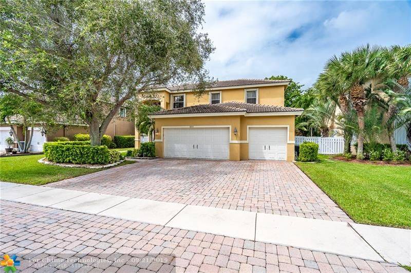 Lake Worth, FL 33467,6825 Finamore Cir