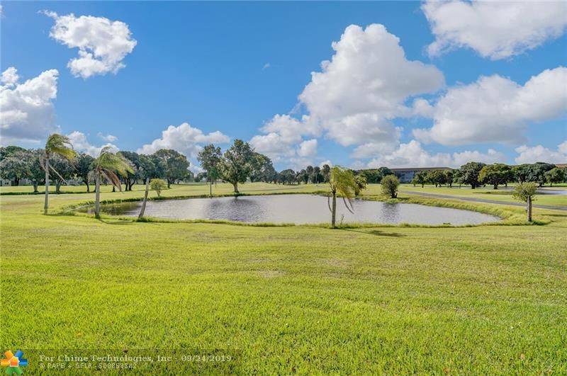 Pembroke Pines, FL 33027,251 SW 132nd Way  #209H