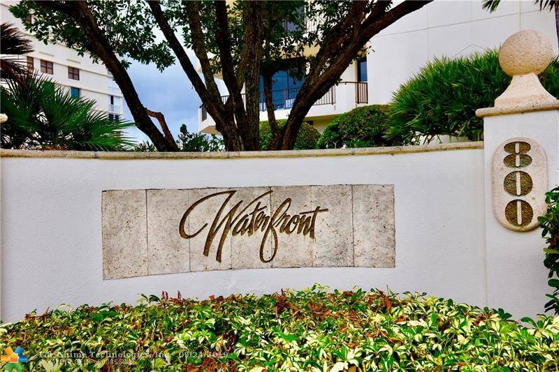 Juno Beach, FL 33408,800 Ocean Dr  #PH 1