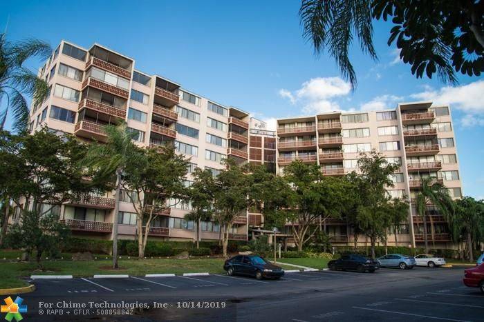 Lauderhill, FL 33319,4222 Inverrary Blvd  #4106