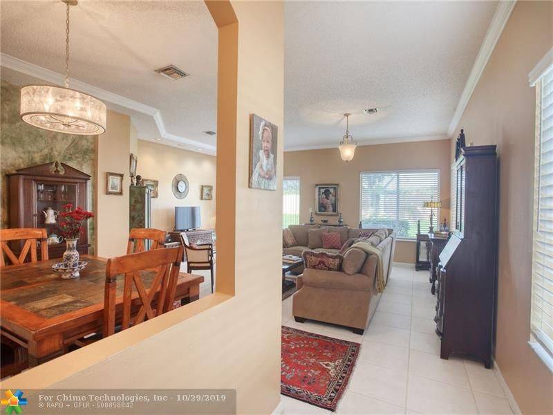 Deerfield Beach, FL 33442,1245 SW 48th Ter  #1245