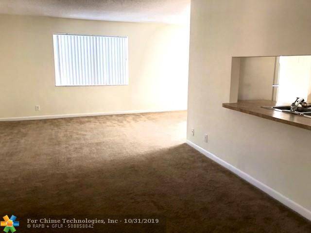 Pembroke Pines, FL 33025,8886 SW 3rd  #201