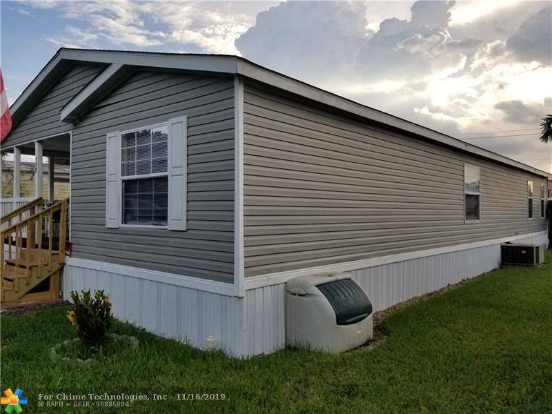 Pembroke Pines, FL 33029,530 NW 214th Ave