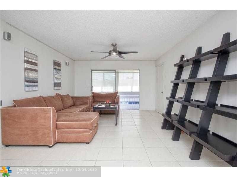 Fort Lauderdale, FL 33308,6349 BAY CLUB DR  #4