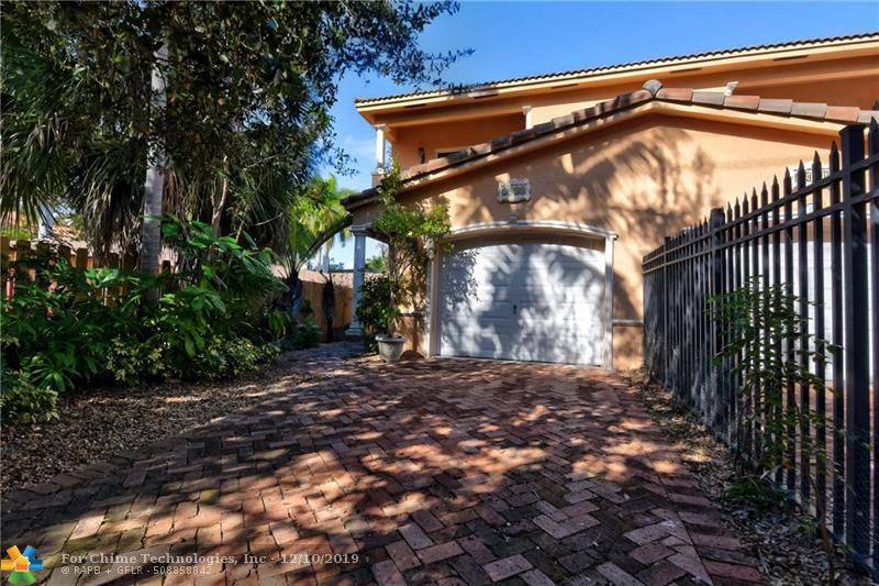 Coconut Grove, FL 33133,2933 Day Ave  #2933