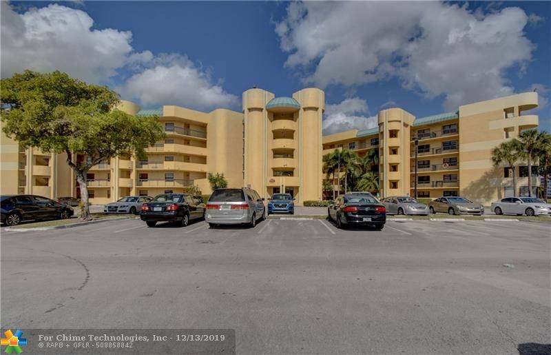 Lauderhill, FL 33313,6475 W Oakland Park Boulevard  #411