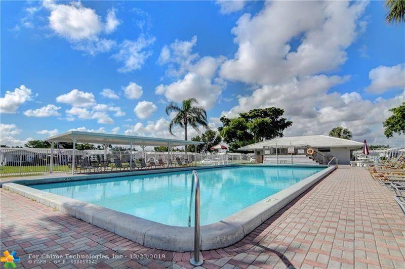 Pompano Beach, FL 33064,2800 W Golf Blvd #224