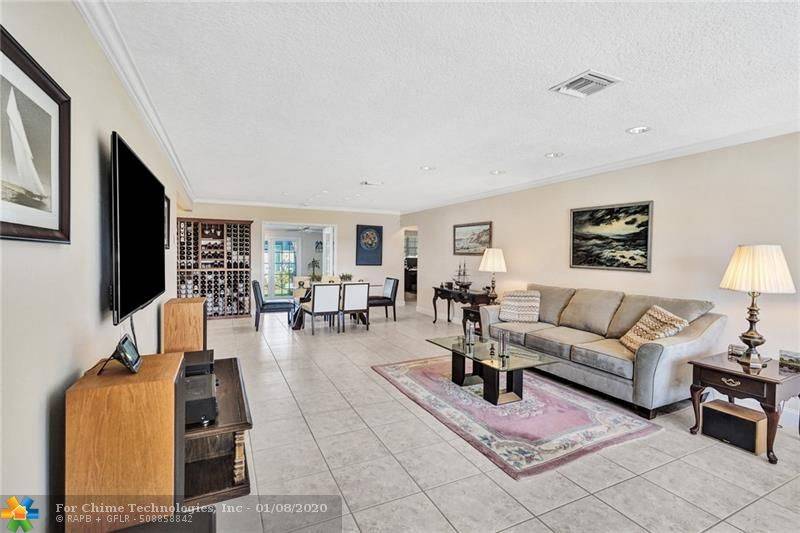 Pompano Beach, FL 33062,2585 SE 6th St