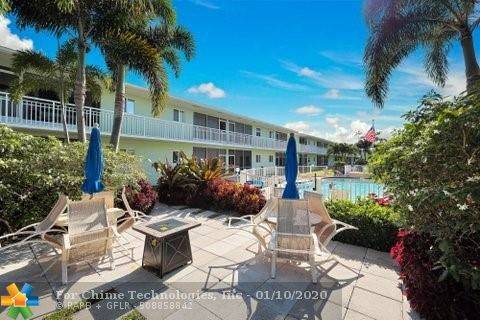 Lighthouse Point, FL 33064,2100 NE 38th St  #239