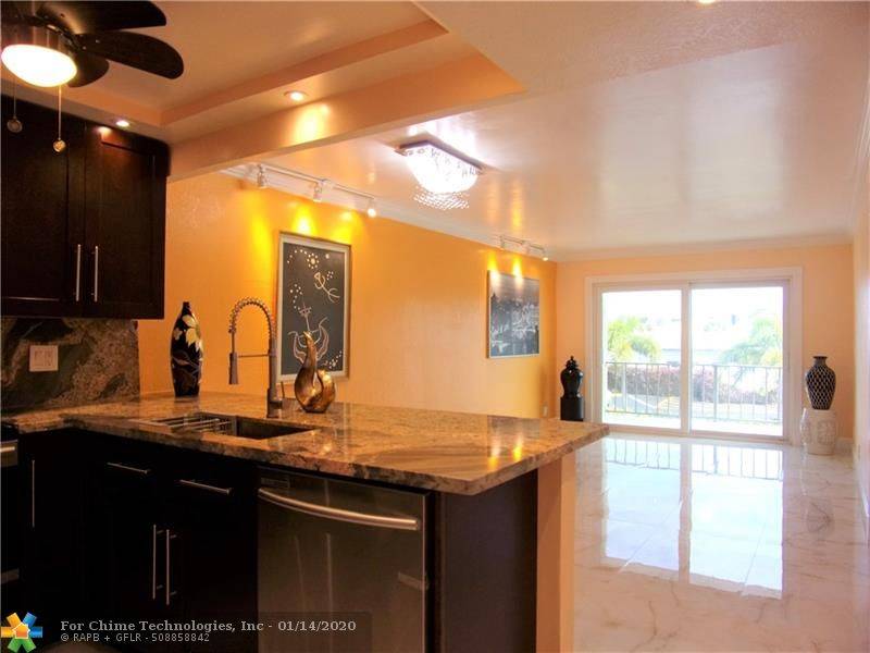 Wilton Manors, FL 33334,3002 NE 5th Ter  #204B