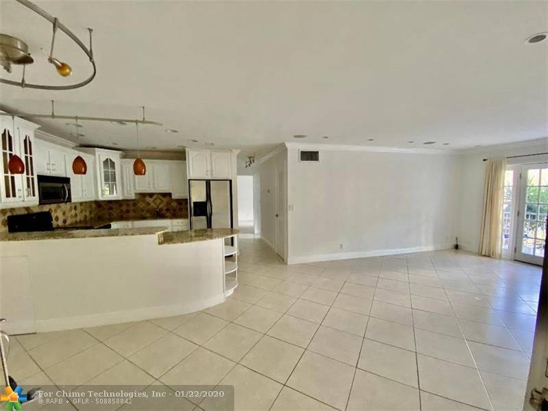 Fort Lauderdale, FL 33308,6427 Bay Club Dr  #4