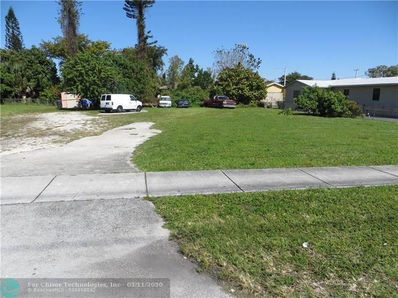 West Park, FL 33023,4217 SW 19th St