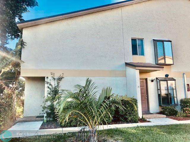 Pompano Beach, FL 33069,709 Gardens Dr  #202