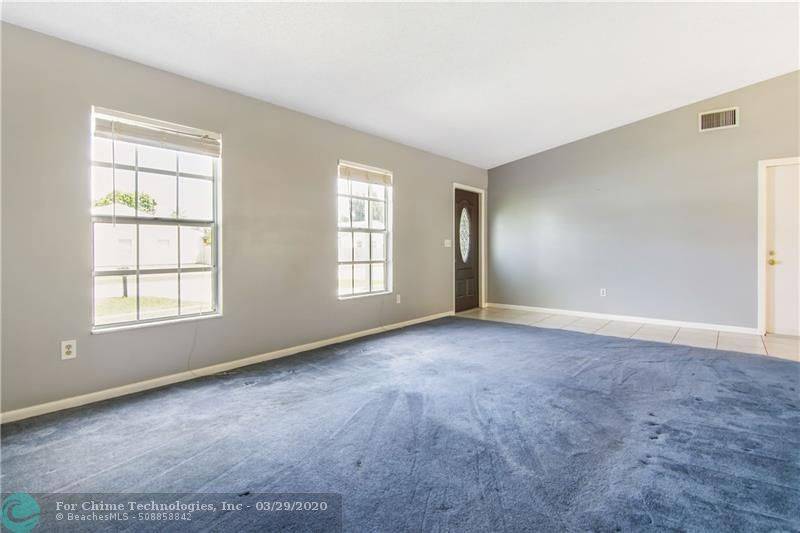 Lake Worth, FL 33467,5118 S Canal Cir